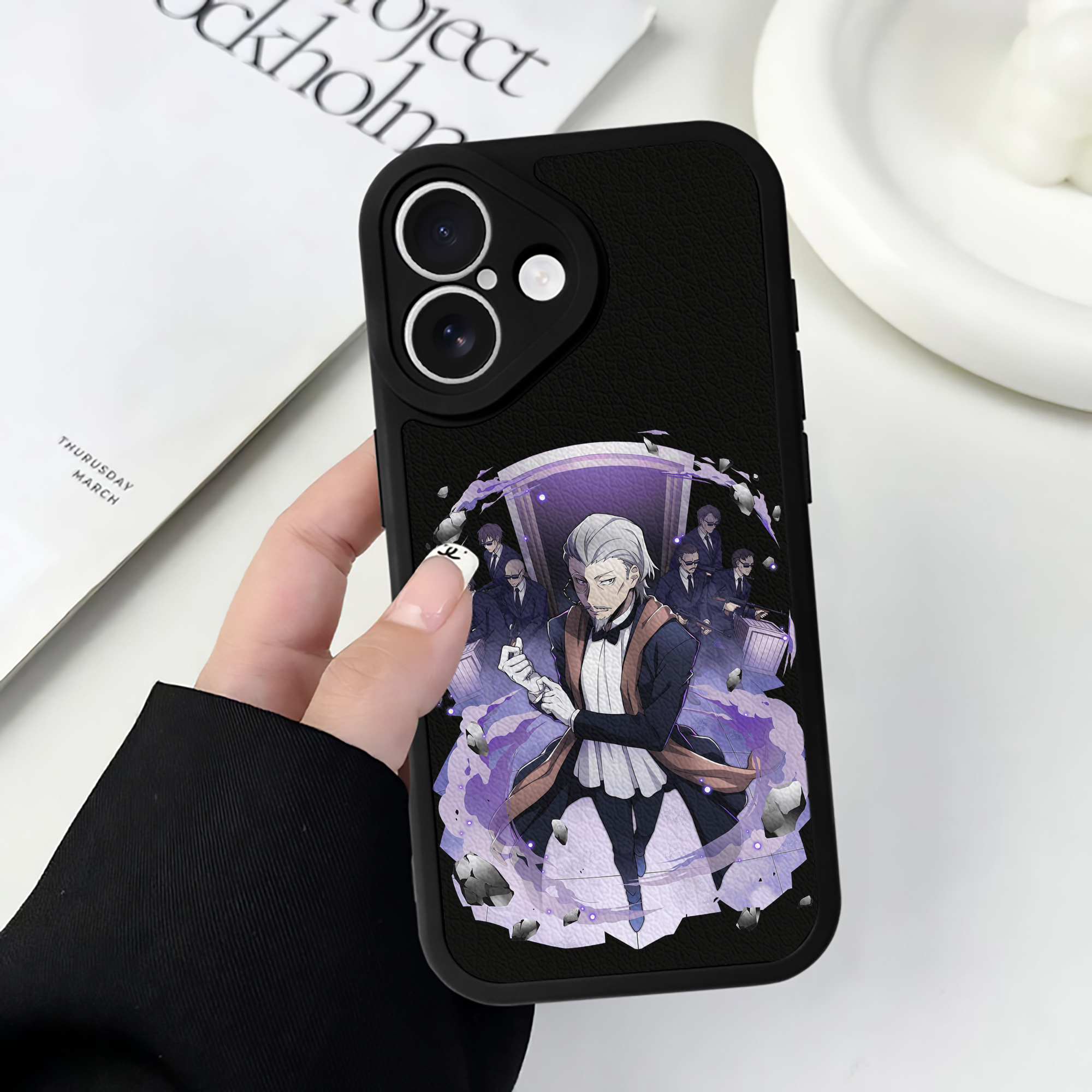 （画像用） 文豪ストレイドッグス Bungo Stray Dogs 【iPhone 16シリーズ対応】シリコンスマホケース（レザー調） 材質：シリコン